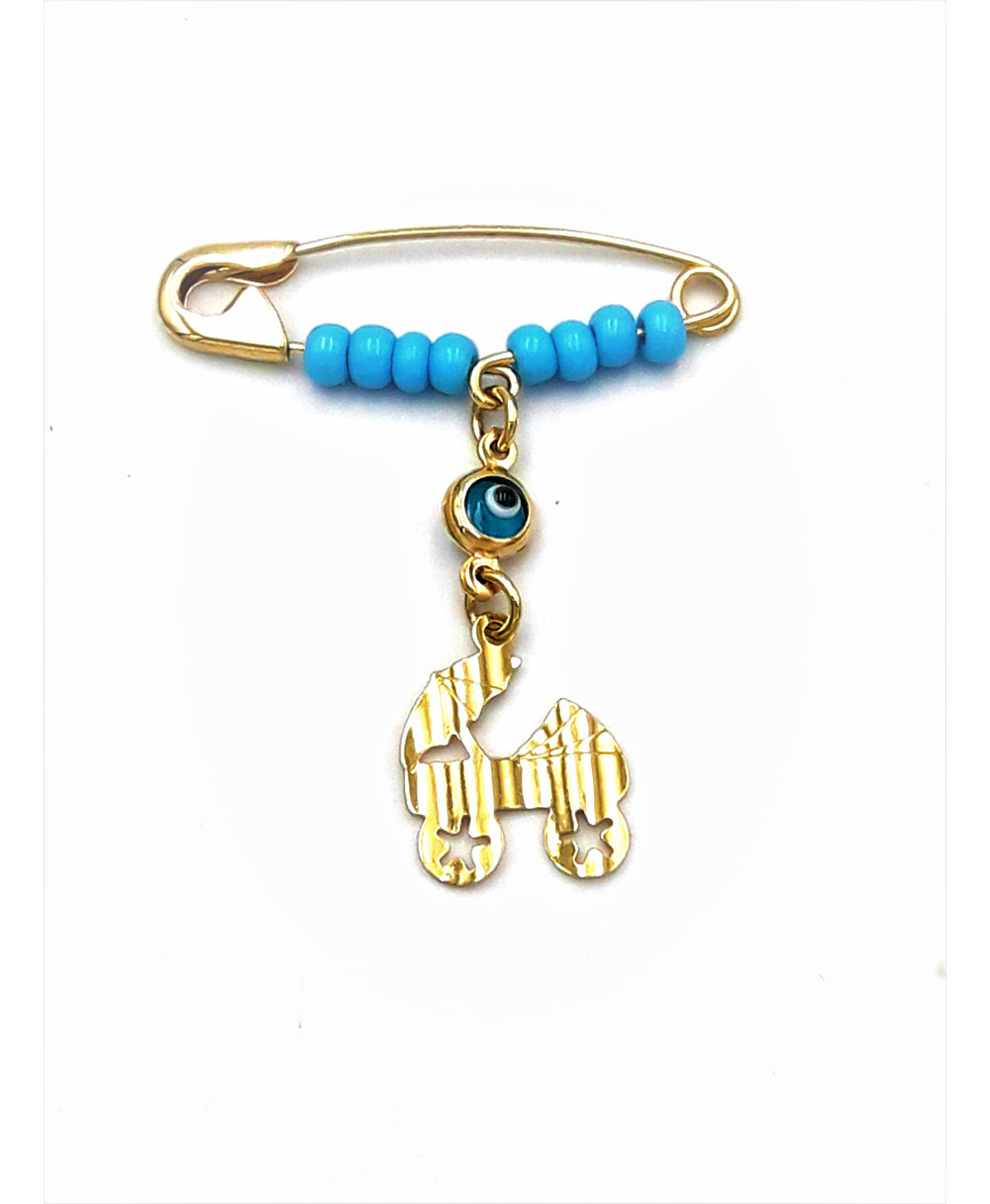 Safety pin for a boy